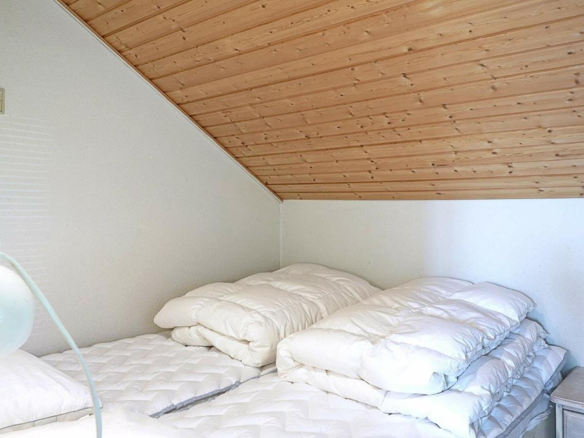 Three-Bedroom Holiday Home In Hasle 3 Vang  Pokoj fotografie