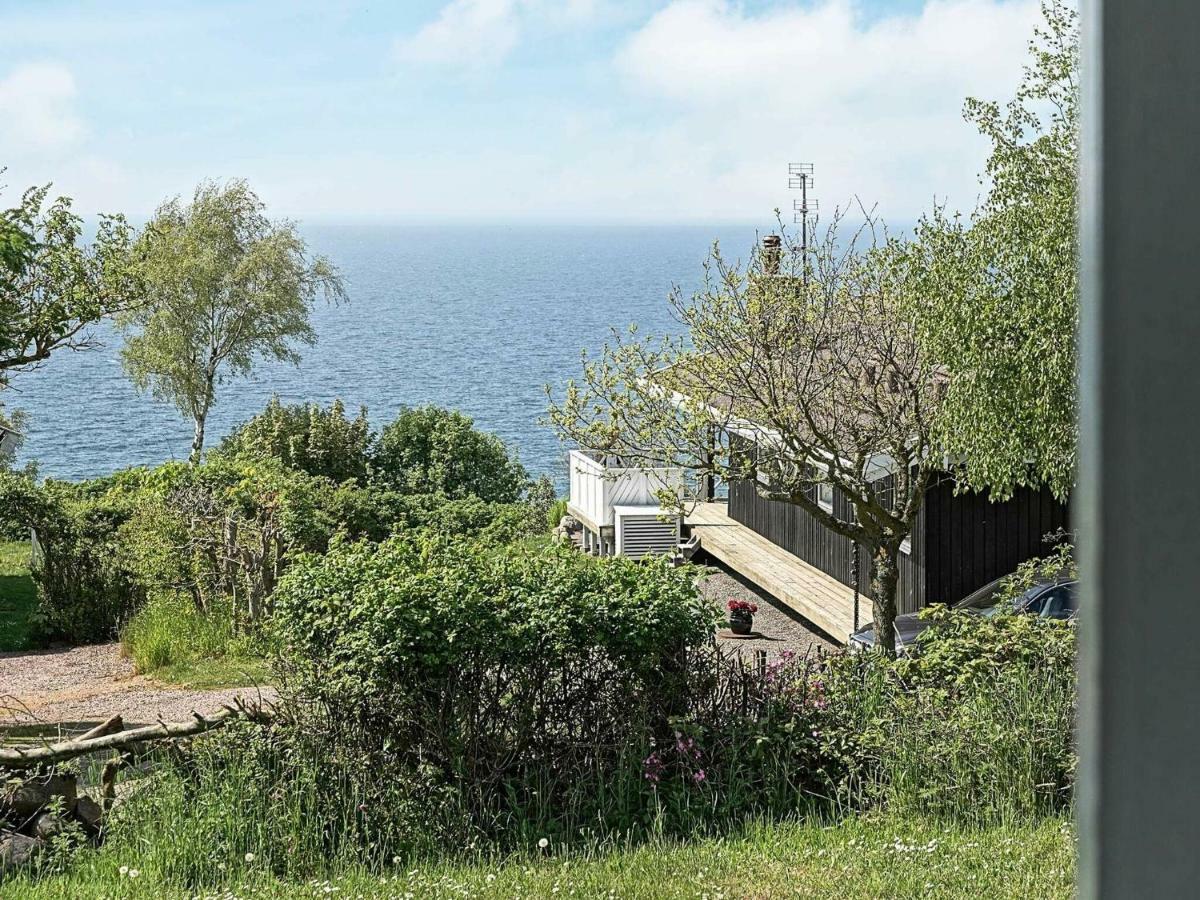 Three-Bedroom Holiday Home In Hasle 3 Vang  Exteriér fotografie